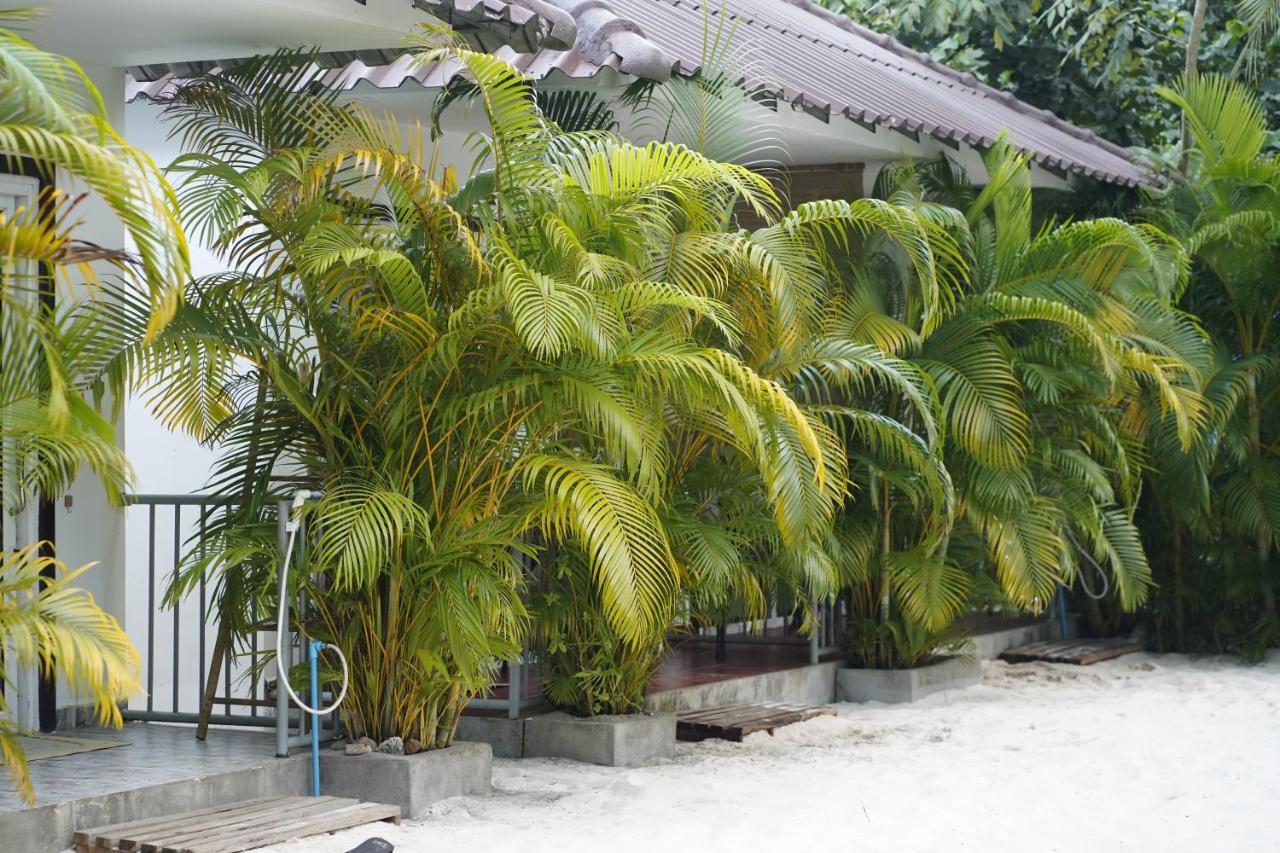 White Sand Ark Resort Sok San Village Екстер'єр фото